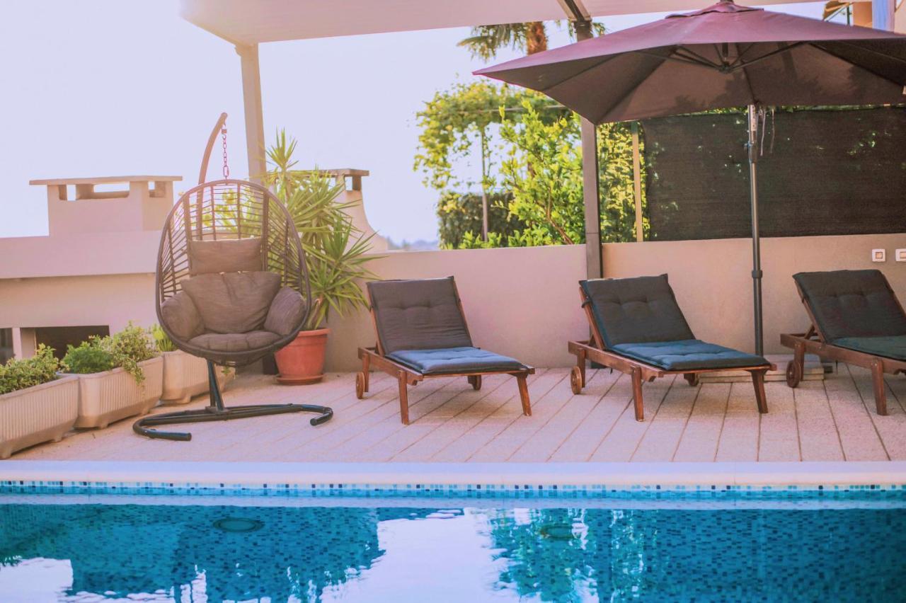 Apartment With Private Pool "Patricia" Макарска Екстериор снимка